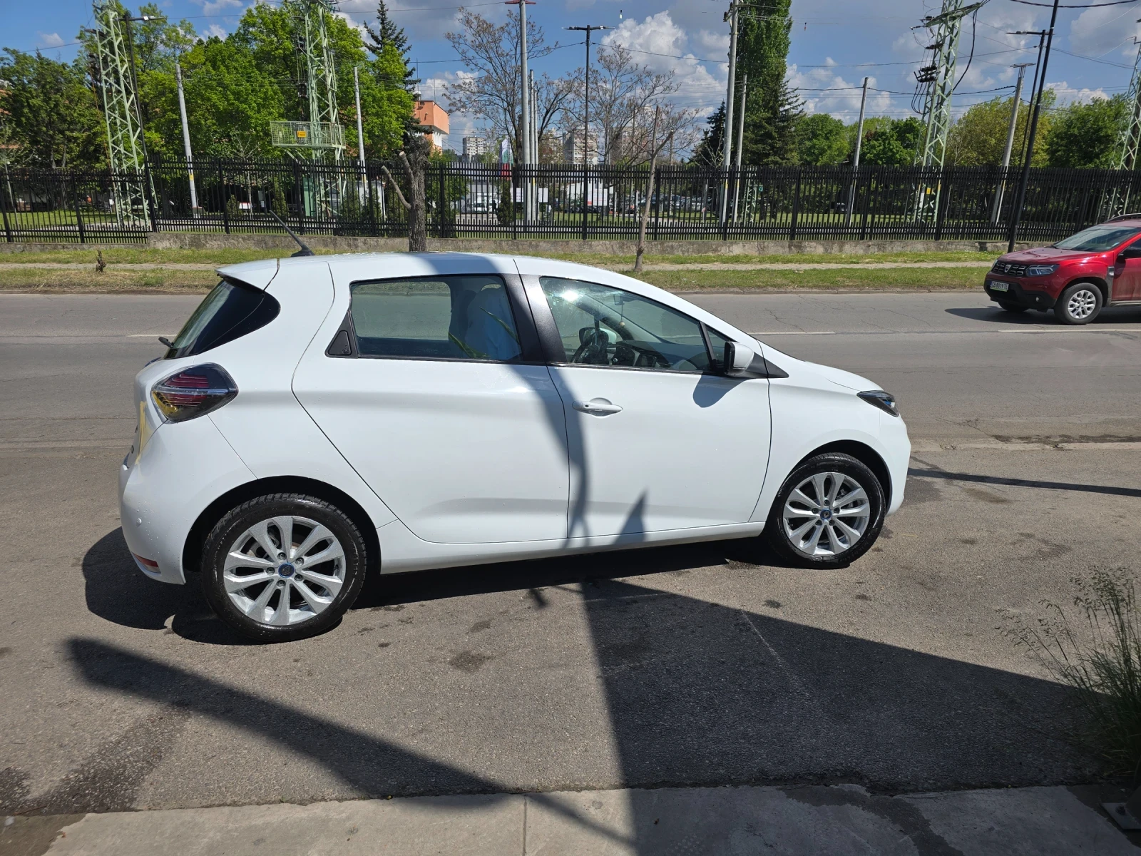 Renault Zoe 52kw/23хил.км/ДОКАЗАН ПРОБЕГ!ТЕРМОПОМПА! - изображение 5