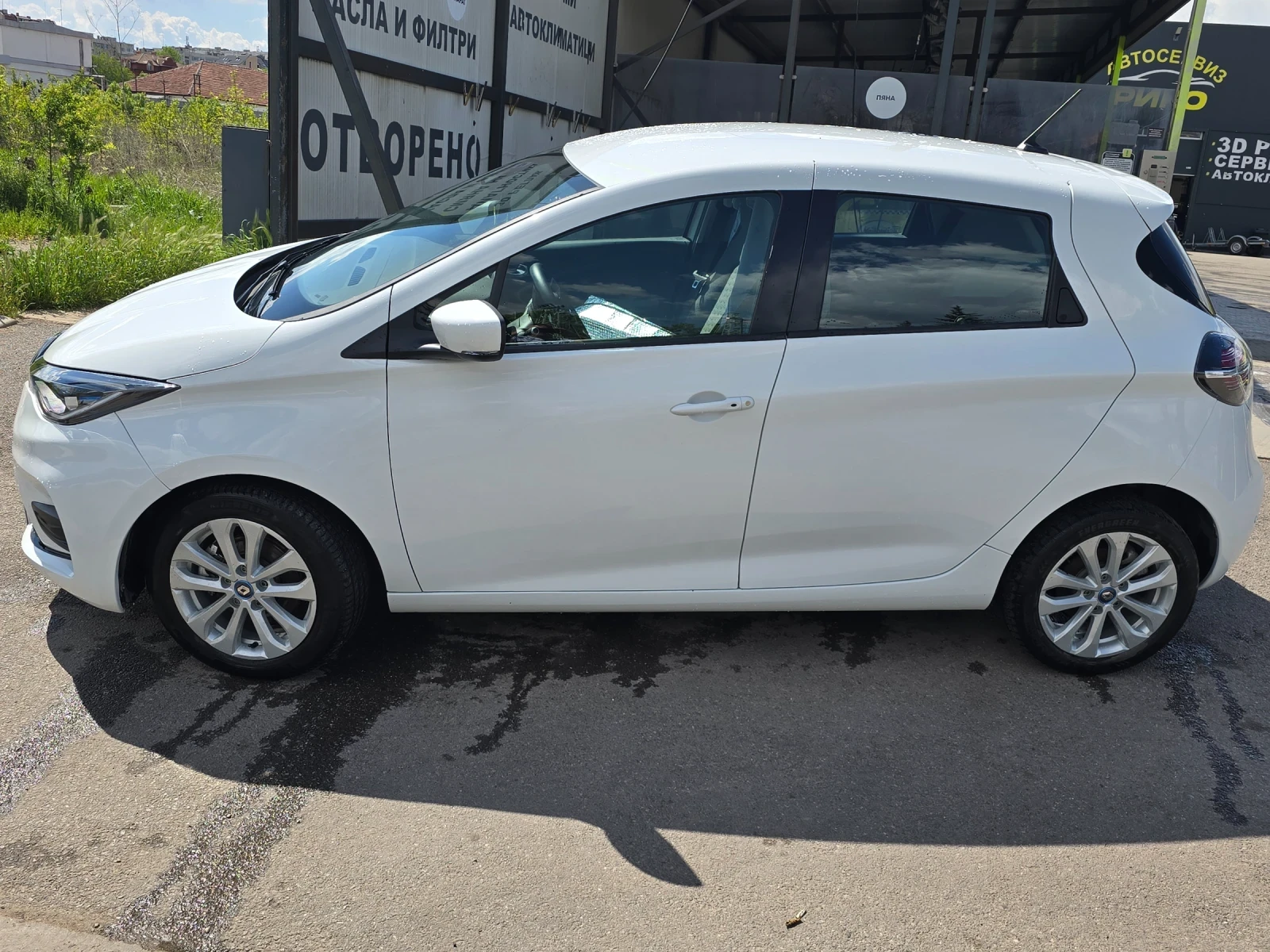 Renault Zoe 52kw/23хил.км/ДОКАЗАН ПРОБЕГ!ТЕРМОПОМПА! - изображение 6
