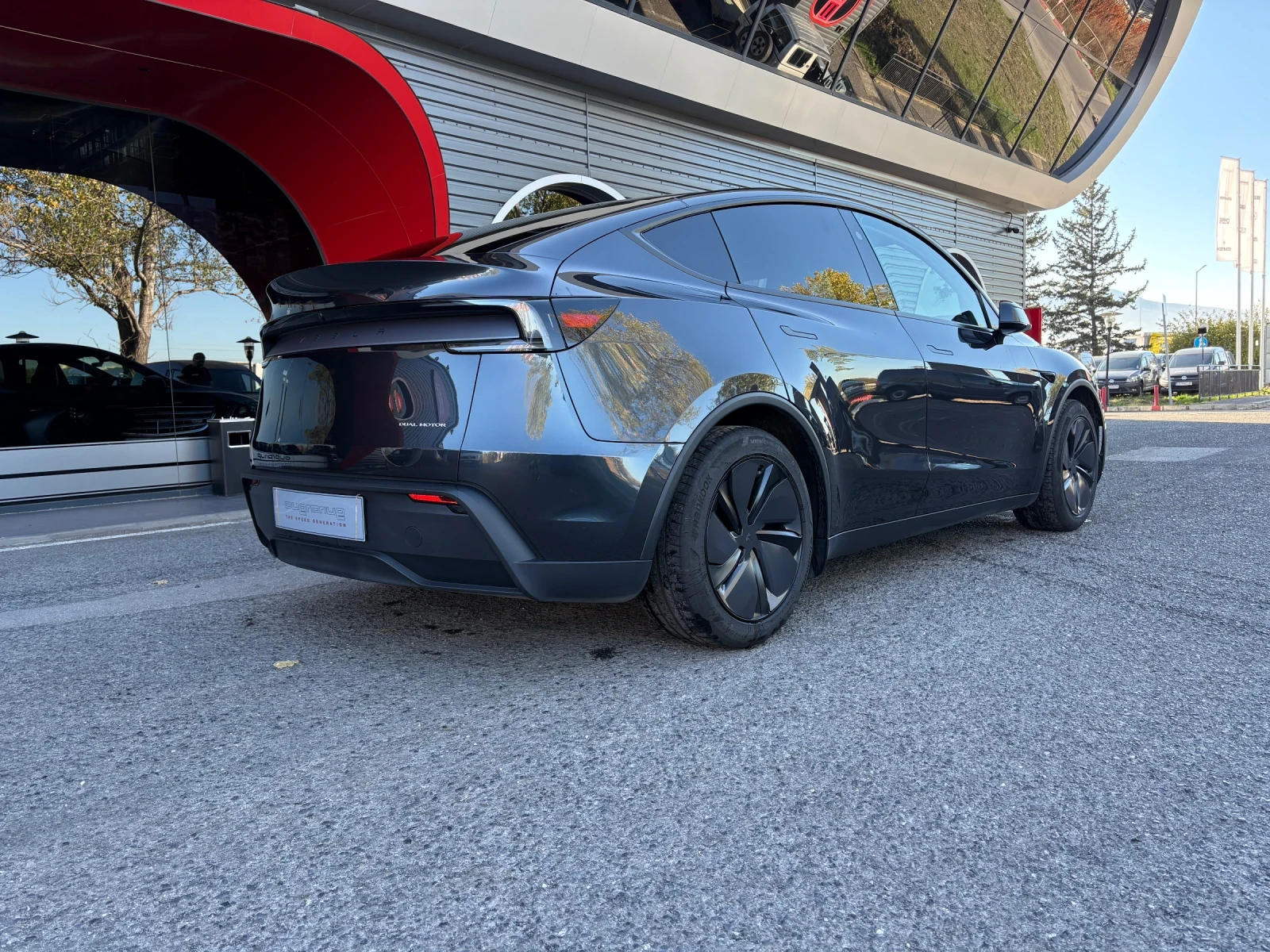 Tesla Model Y Juniper /All Whell Drive/ Long Range / Dual Motor - изображение 4