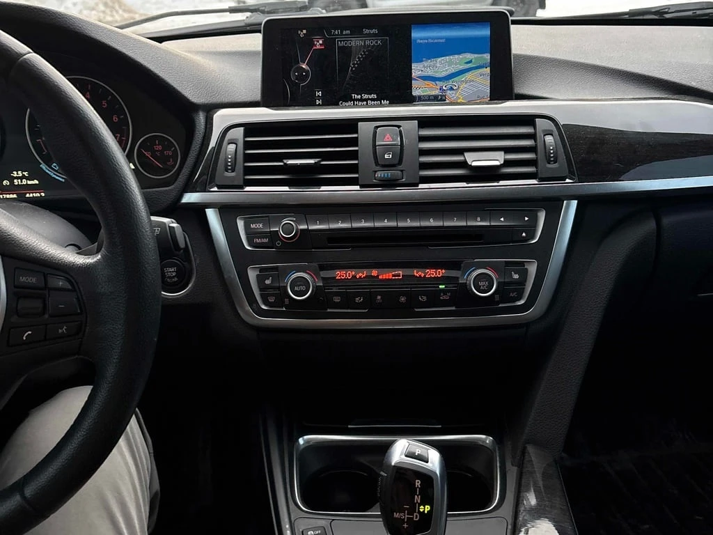 BMW 328 * 4dr Sdn 328i xDrive AWD * CARFAX * ��� ��������� | Mobile.bg � ����������� 9