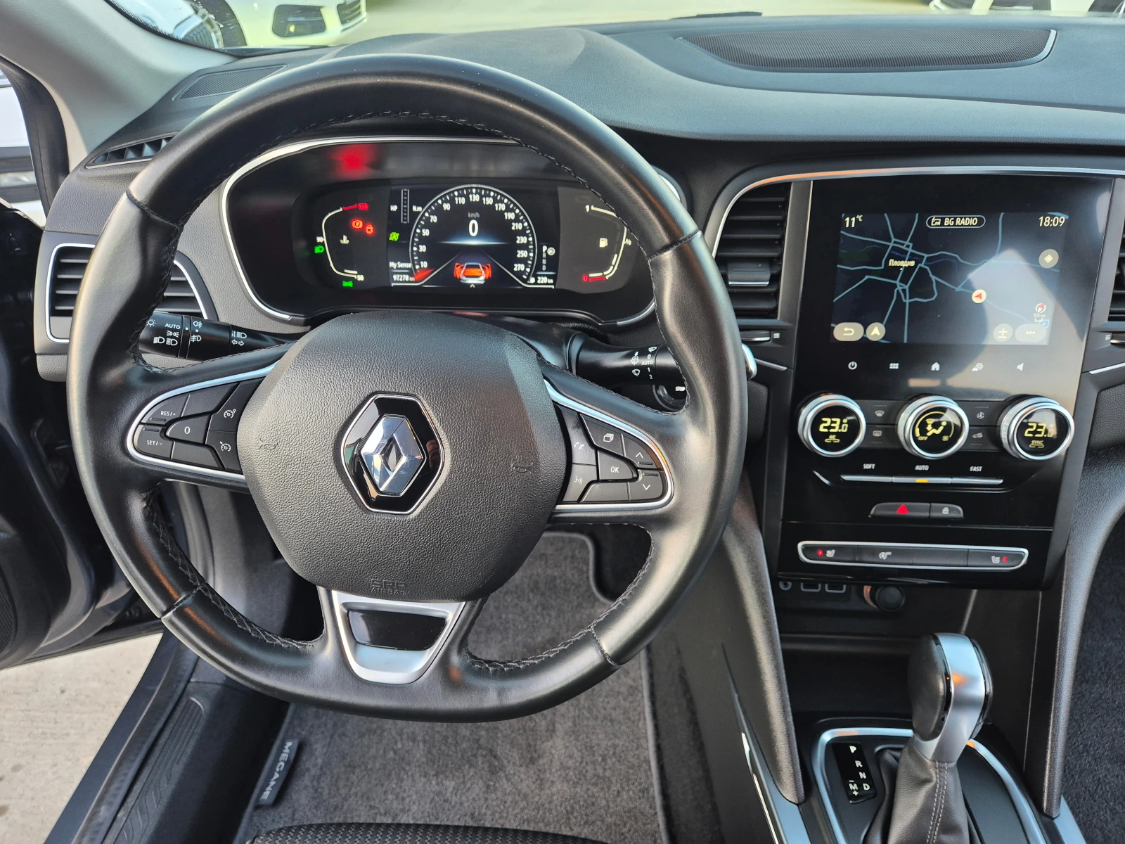 Renault Megane INTENS A/T= 1, 5DCI-115кс, снимка 14 - Автомобили и джипове - 53748732