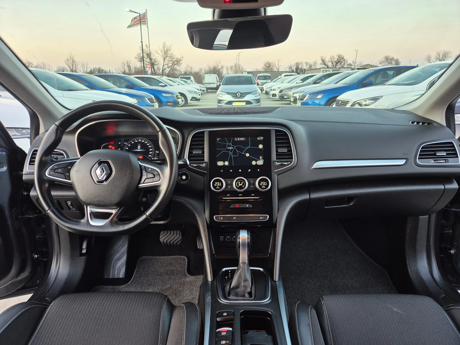 Renault Megane INTENS A/T= 1, 5DCI-115кс, снимка 15 - Автомобили и джипове - 53748732