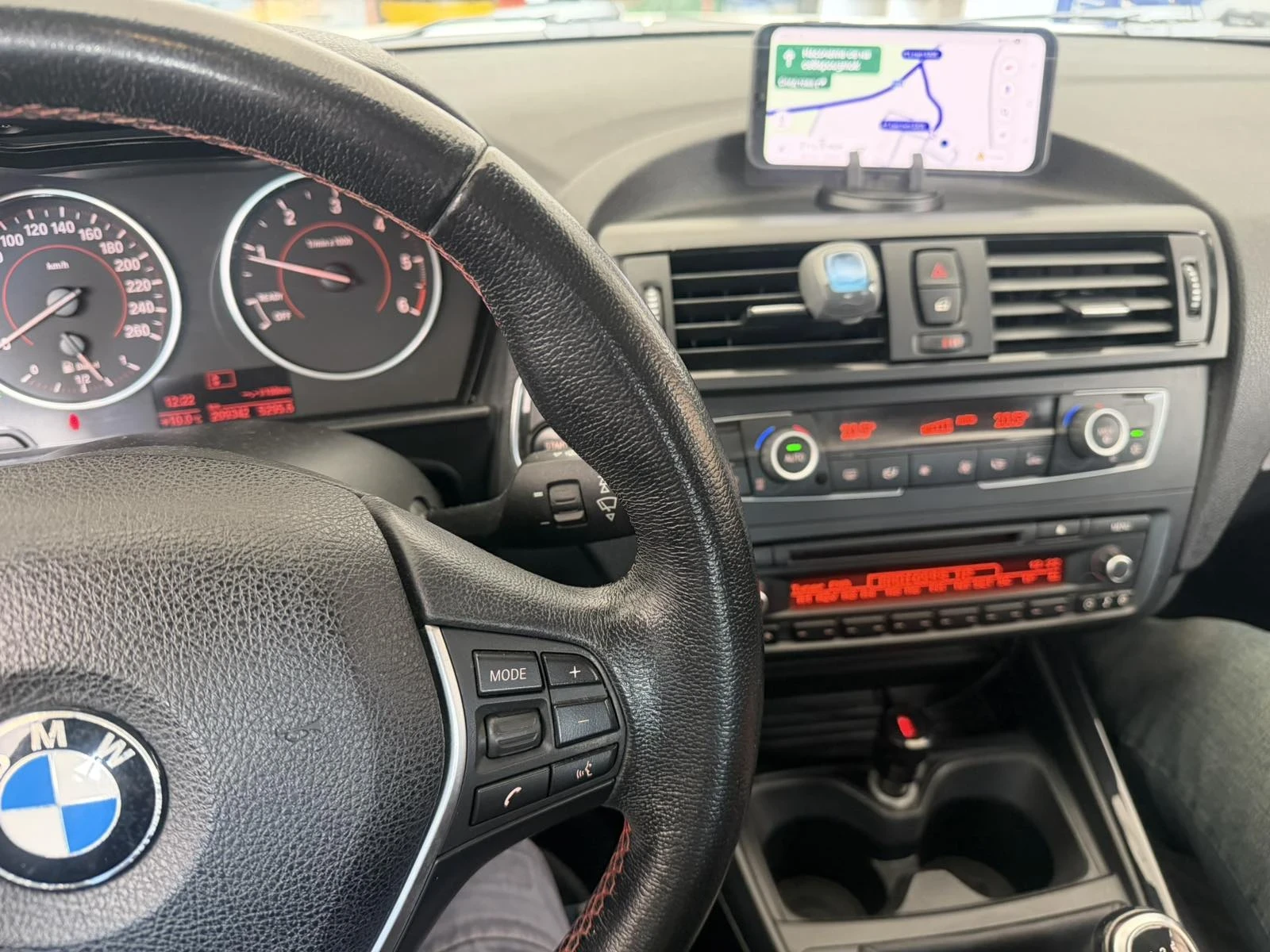 BMW 116 116d Sport Line , снимка 6 - Автомобили и джипове - 53788540