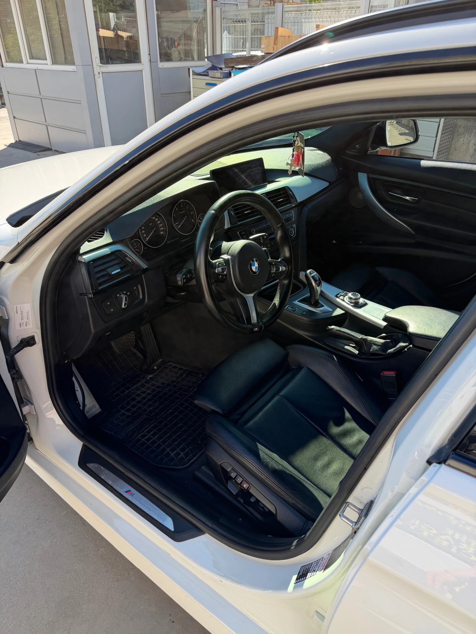 BMW 330 Bmw F31 N57, снимка 6 - Автомобили и джипове - 54591404