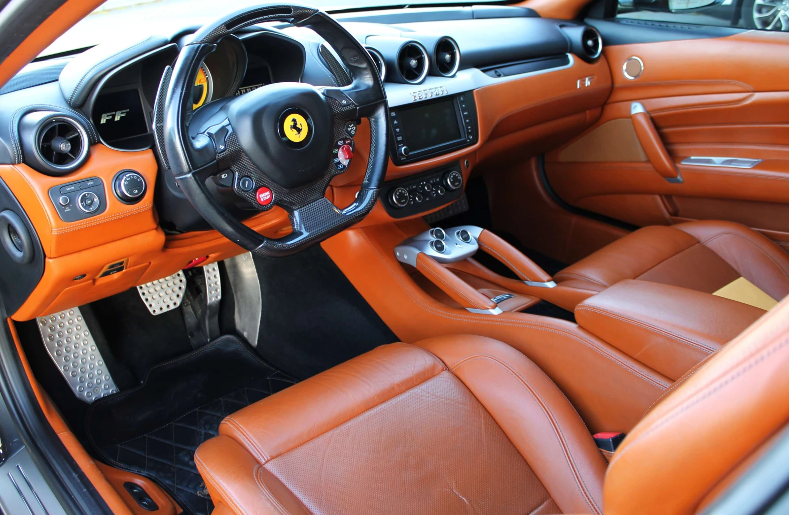 Ferrari FF КЕРАМИКА, ЦЕНА ДО БГ, снимка 10 - Автомобили и джипове - 54873231