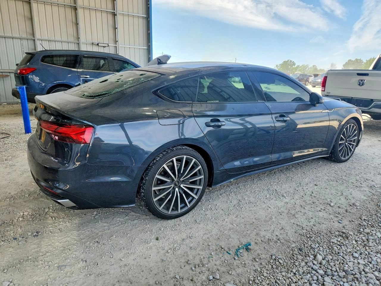 Audi A5 PREMIUM PLUS 40 QUATTRO, снимка 3 - Автомобили и джипове - 54882358