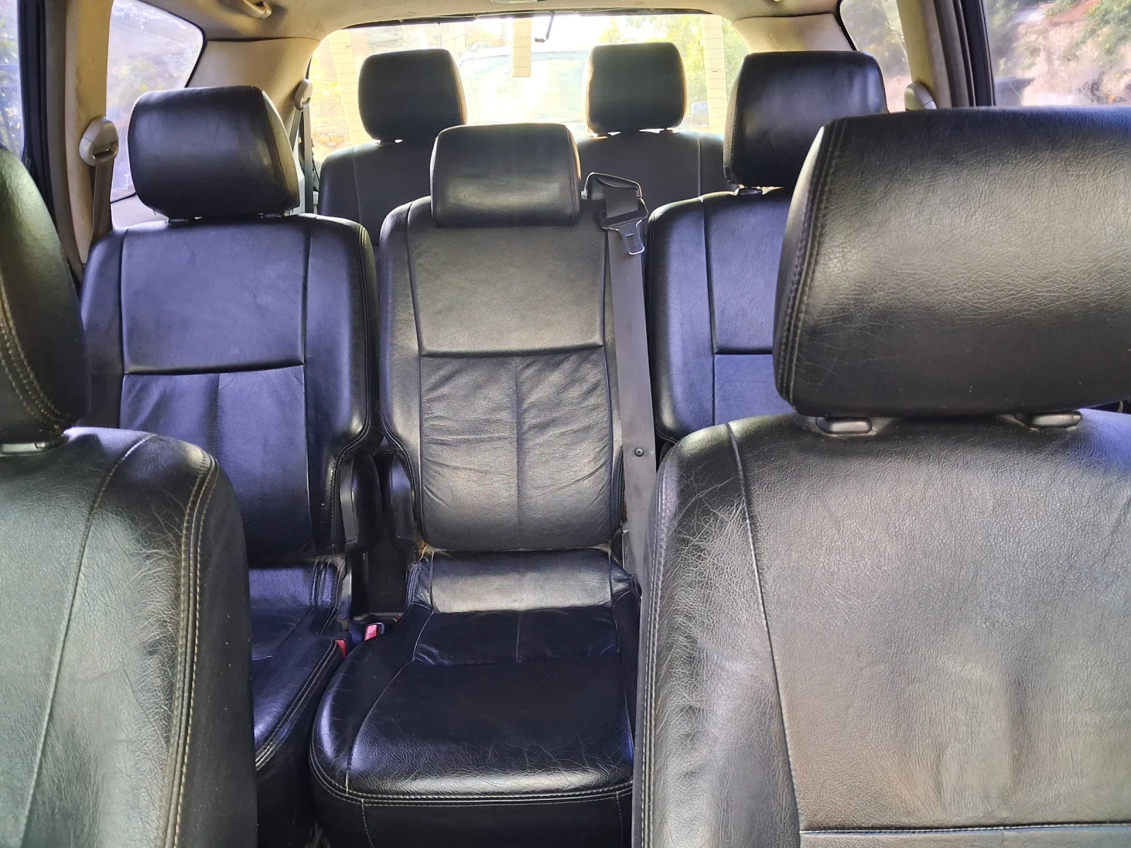 Toyota Avensis verso 2.0 D4D, снимка 9 - Автомобили и джипове - 55234240