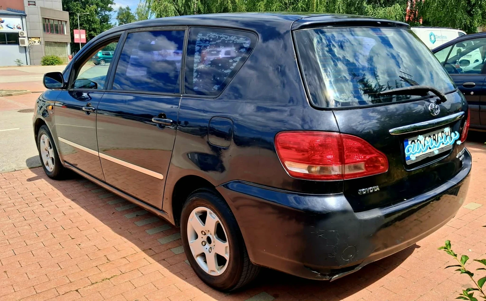 Toyota Avensis verso 2.0 D4D, снимка 5 - Автомобили и джипове - 55234240