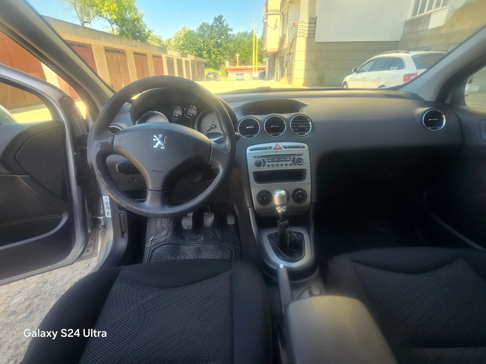 Peugeot 308 1.6 HDI 92, снимка 8 - Автомобили и джипове - 55607013