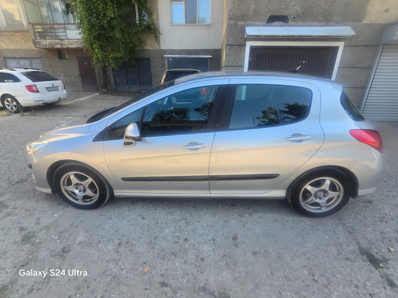 Peugeot 308 1.6 HDI 92, снимка 14 - Автомобили и джипове - 55607013