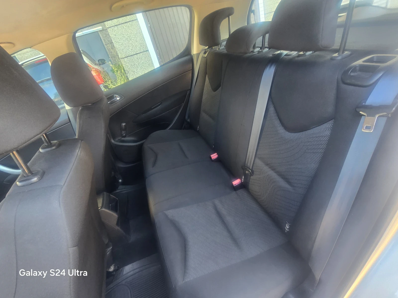 Peugeot 308 1.6 HDI 92, снимка 6 - Автомобили и джипове - 55607013