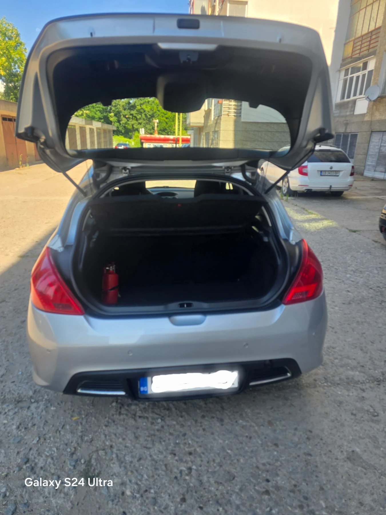 Peugeot 308 1.6 HDI 92, снимка 12 - Автомобили и джипове - 55607013