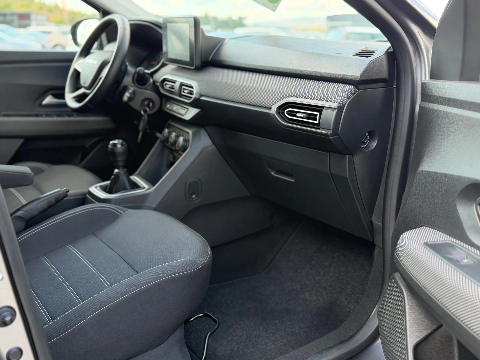 Dacia Jogger * 7 МЕСТА* ГАЗ* 25 ХИЛЯДИ* , снимка 11 - Автомобили и джипове - 55947461