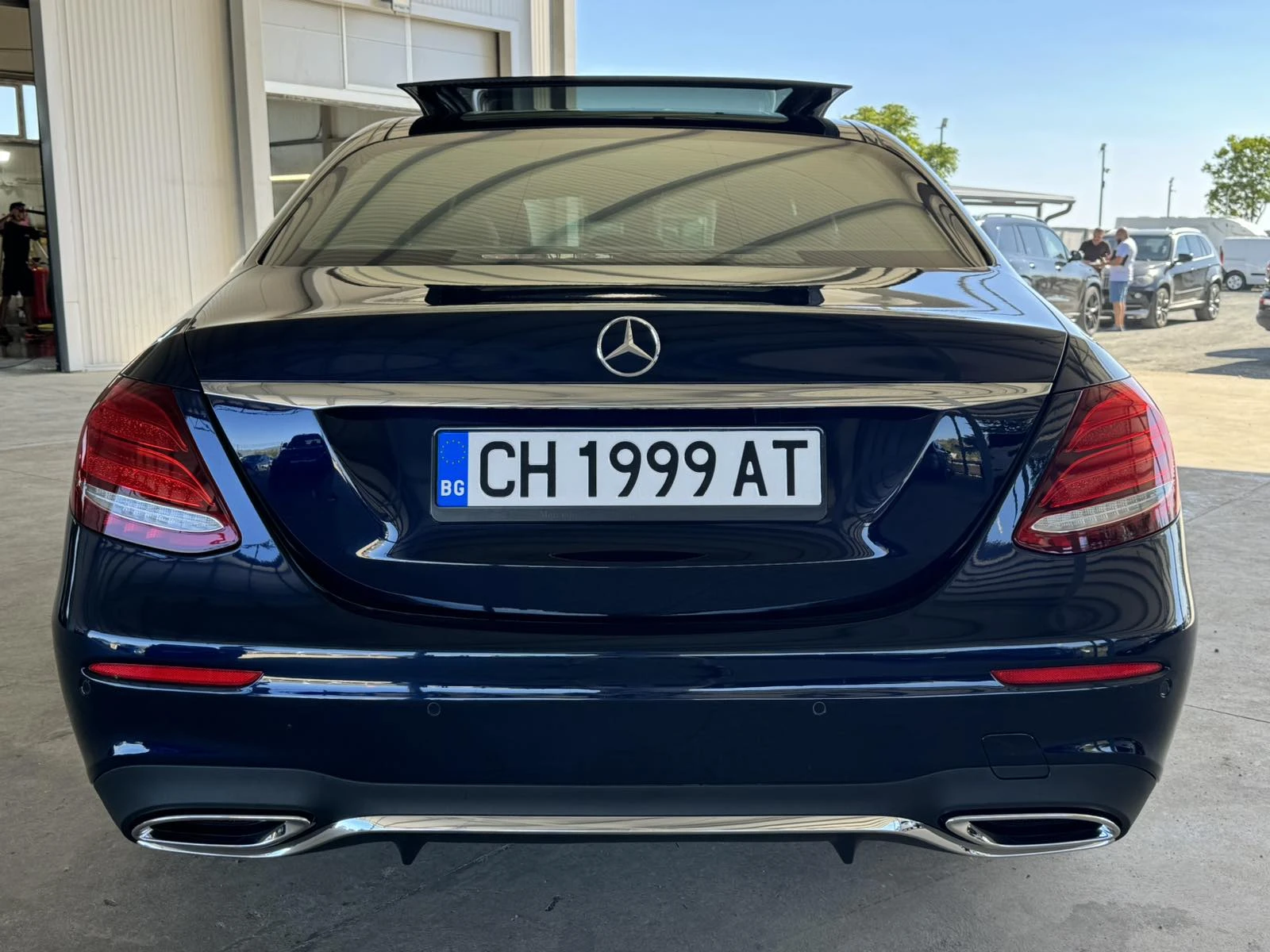 Mercedes-Benz E 350 d* 3.0* 258ps* AMG Line* BURM 3D* Head Up* DISTR* , снимка 4 - Автомобили и джипове - 55991220