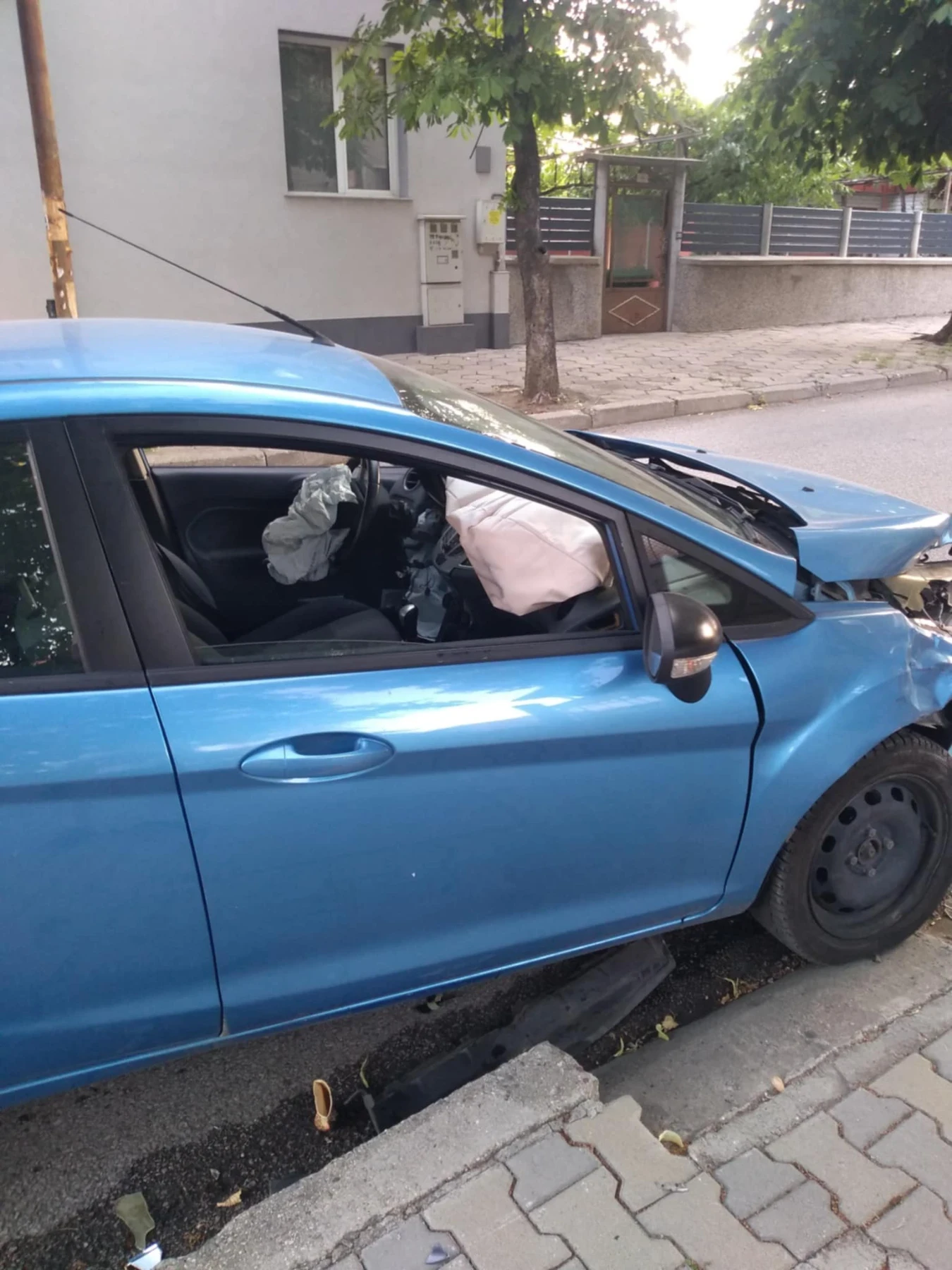 Ford Fiesta, снимка 2 - Автомобили и джипове - 56143613