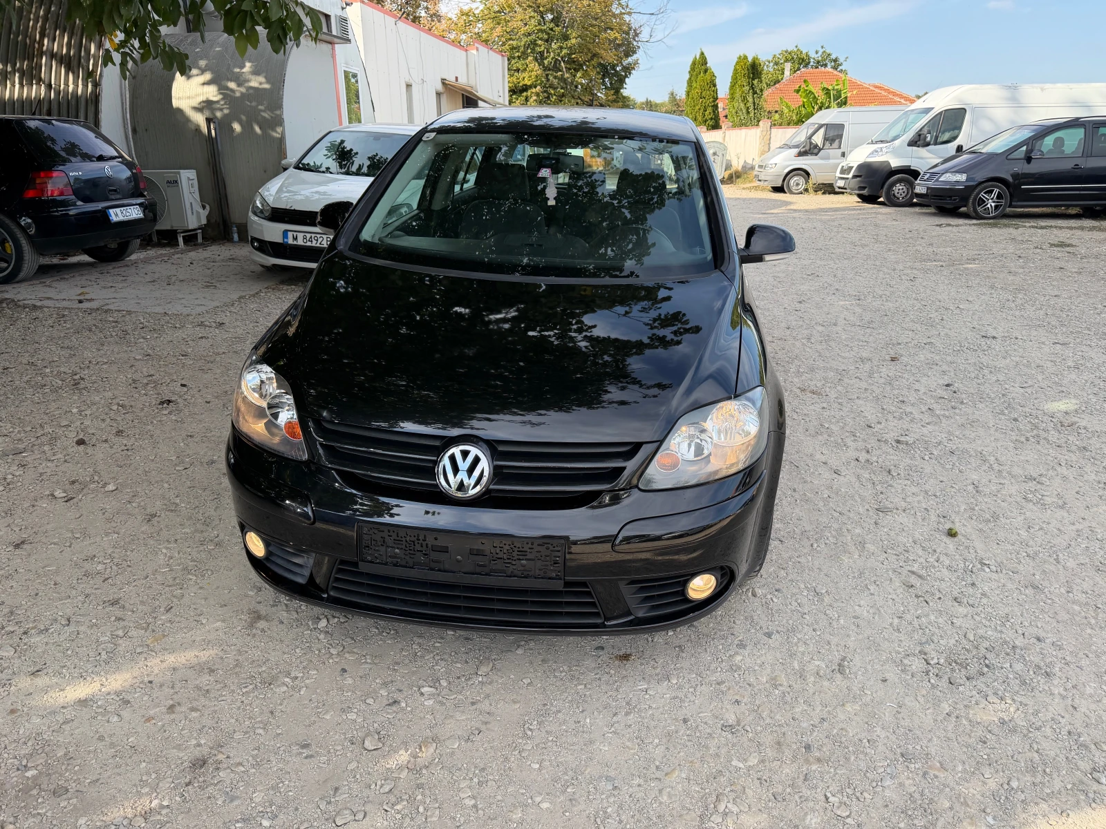 VW Golf Plus Отлична, снимка 2 - Автомобили и джипове - 56329729
