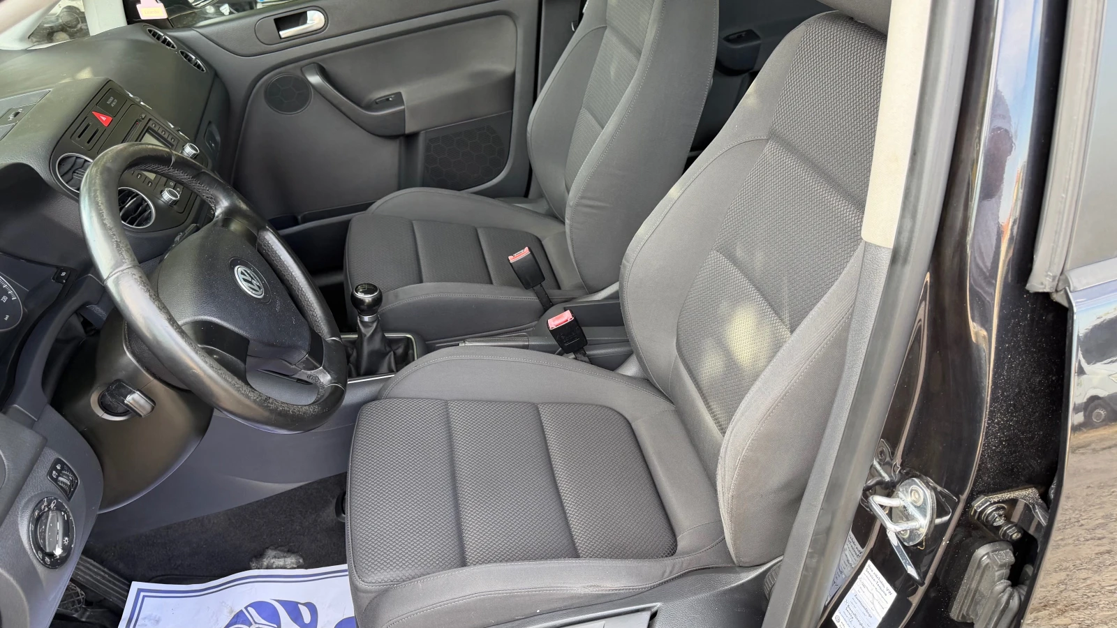 VW Golf Plus Отлична, снимка 12 - Автомобили и джипове - 56329729
