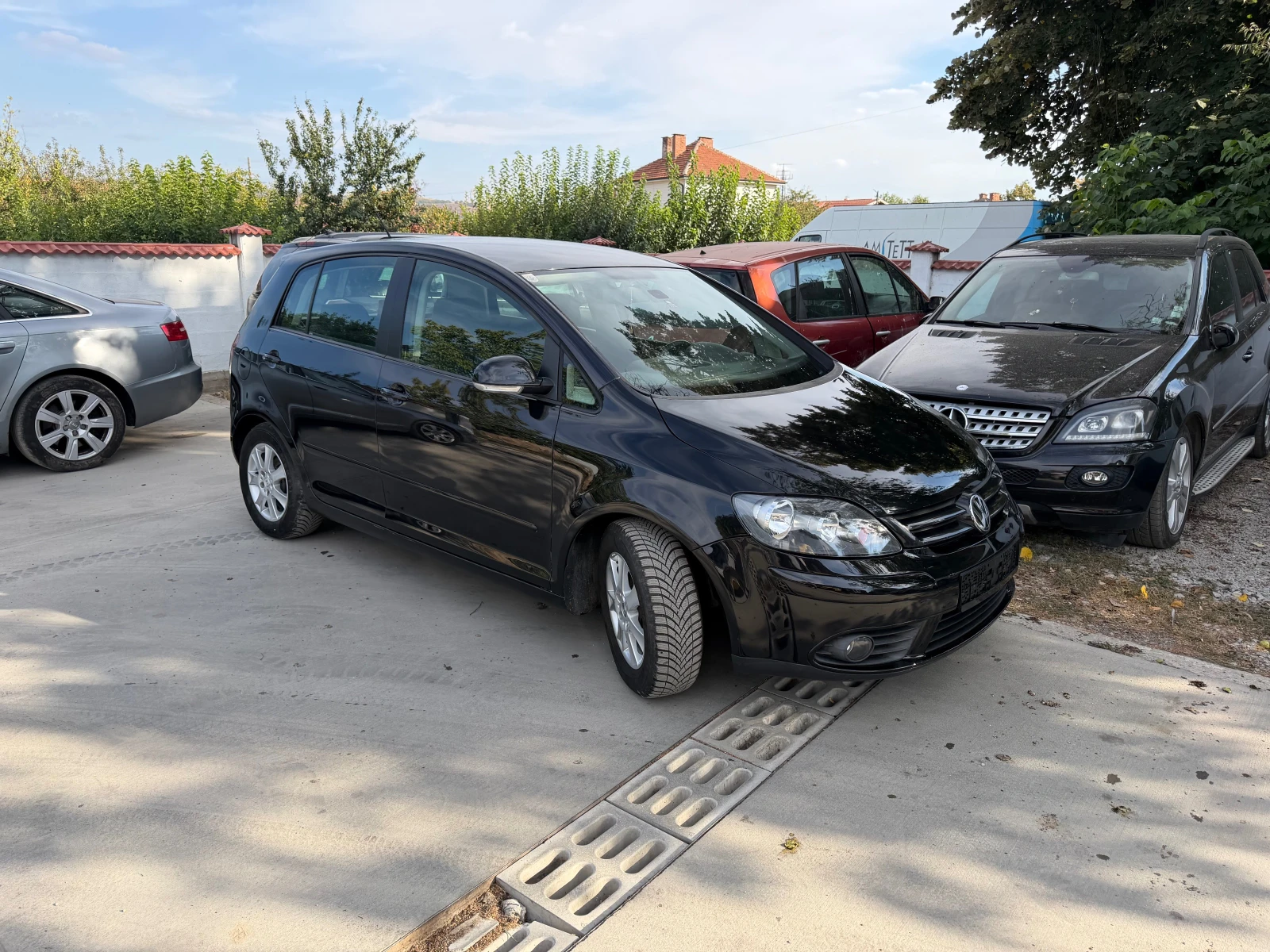 VW Golf Plus Отлична, снимка 14 - Автомобили и джипове - 56329729