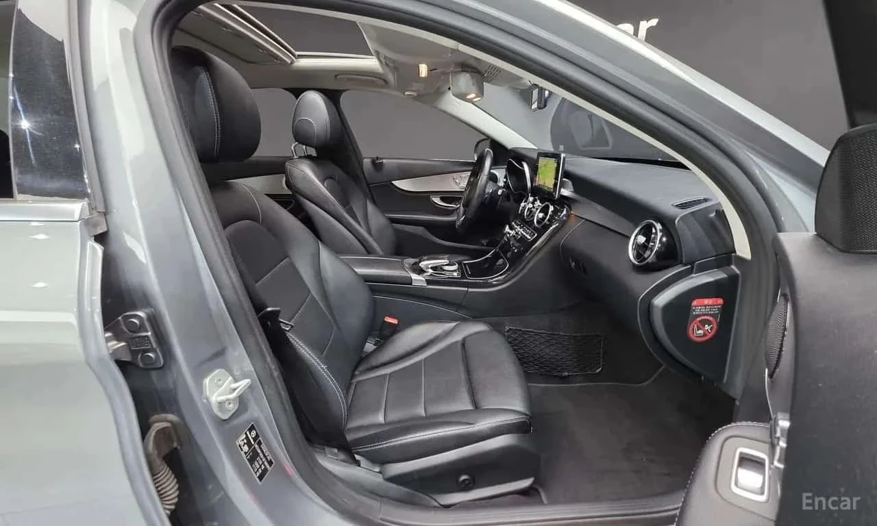 Mercedes-Benz C 220, снимка 10 - Автомобили и джипове - 56737056