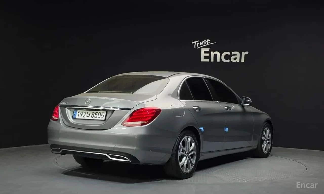 Mercedes-Benz C 220, снимка 2 - Автомобили и джипове - 56737056