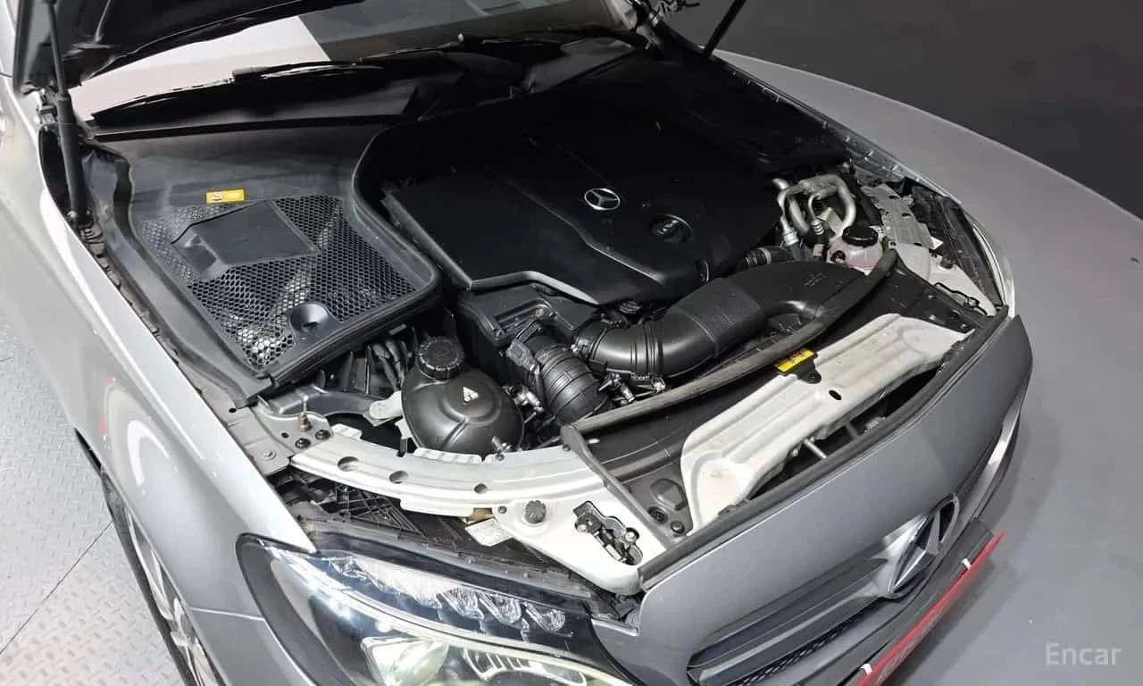 Mercedes-Benz C 220, снимка 6 - Автомобили и джипове - 56737056