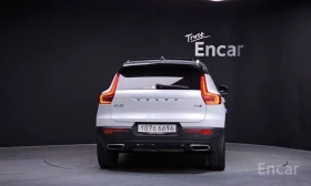 Volvo XC40 T4 R-Design | ПАНОРАМА | ЗАДНА КАМЕРА | KEYLESS | , снимка 4