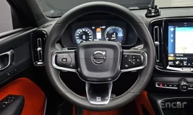 Volvo XC40 T4 R-Design | ПАНОРАМА | ЗАДНА КАМЕРА | KEYLESS | , снимка 12