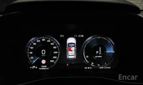 Volvo XC40 T4 R-Design | ПАНОРАМА | ЗАДНА КАМЕРА | KEYLESS | , снимка 7