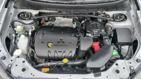 Mitsubishi Outlander 2.4i, 4&#215;4, РЪЧНИ скорости, снимка 14