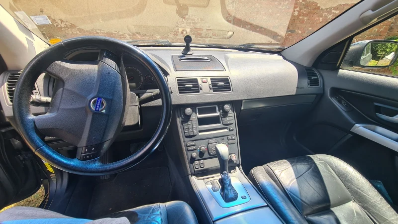 Volvo Xc90 2.4 D5, снимка 9 - Автомобили и джипове - 52947514