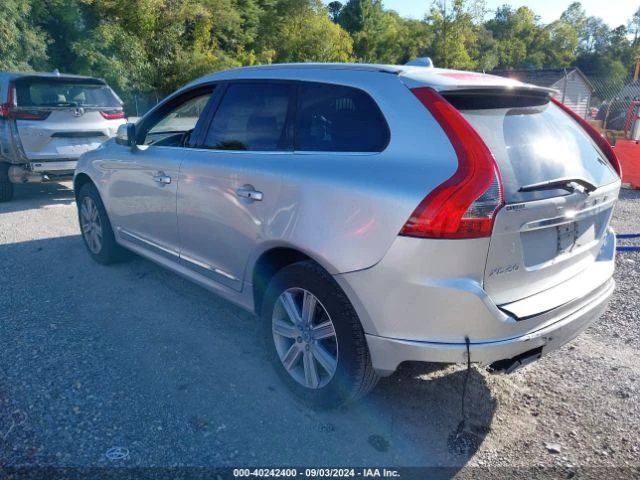 Volvo XC60 T5 INSCRIPTION, снимка 3 - Автомобили и джипове - 47526806