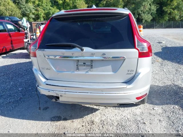 Volvo XC60 T5 INSCRIPTION, снимка 6 - Автомобили и джипове - 47526806