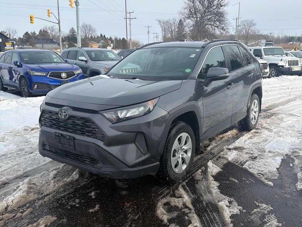 Toyota Rav4 2021 LE * CARFAX * БЕЗ ПЪРВОНАЧАЛНА ВНОСКА, снимка 1