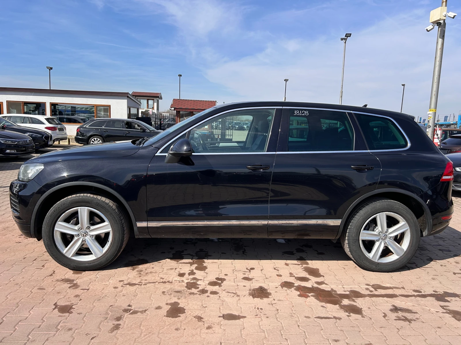 VW Touareg 3.0TDI 4X4 AVTOMAT/NAVI/KOJA - изображение 9