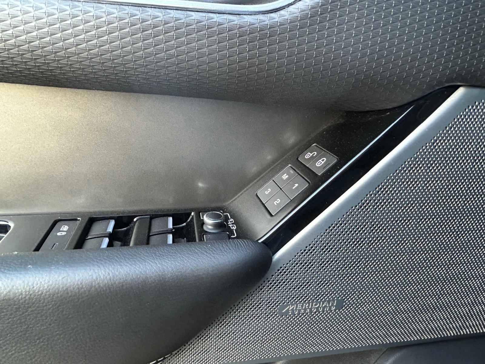 Land Rover Range Rover Velar 240D SE 2017 Full Option  | Mobile.bg   12