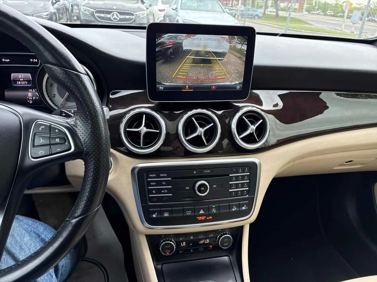 Mercedes-Benz GLA 250  | PANO | NAVI | PODGREVI | , снимка 9 - Автомобили и джипове - 54736336