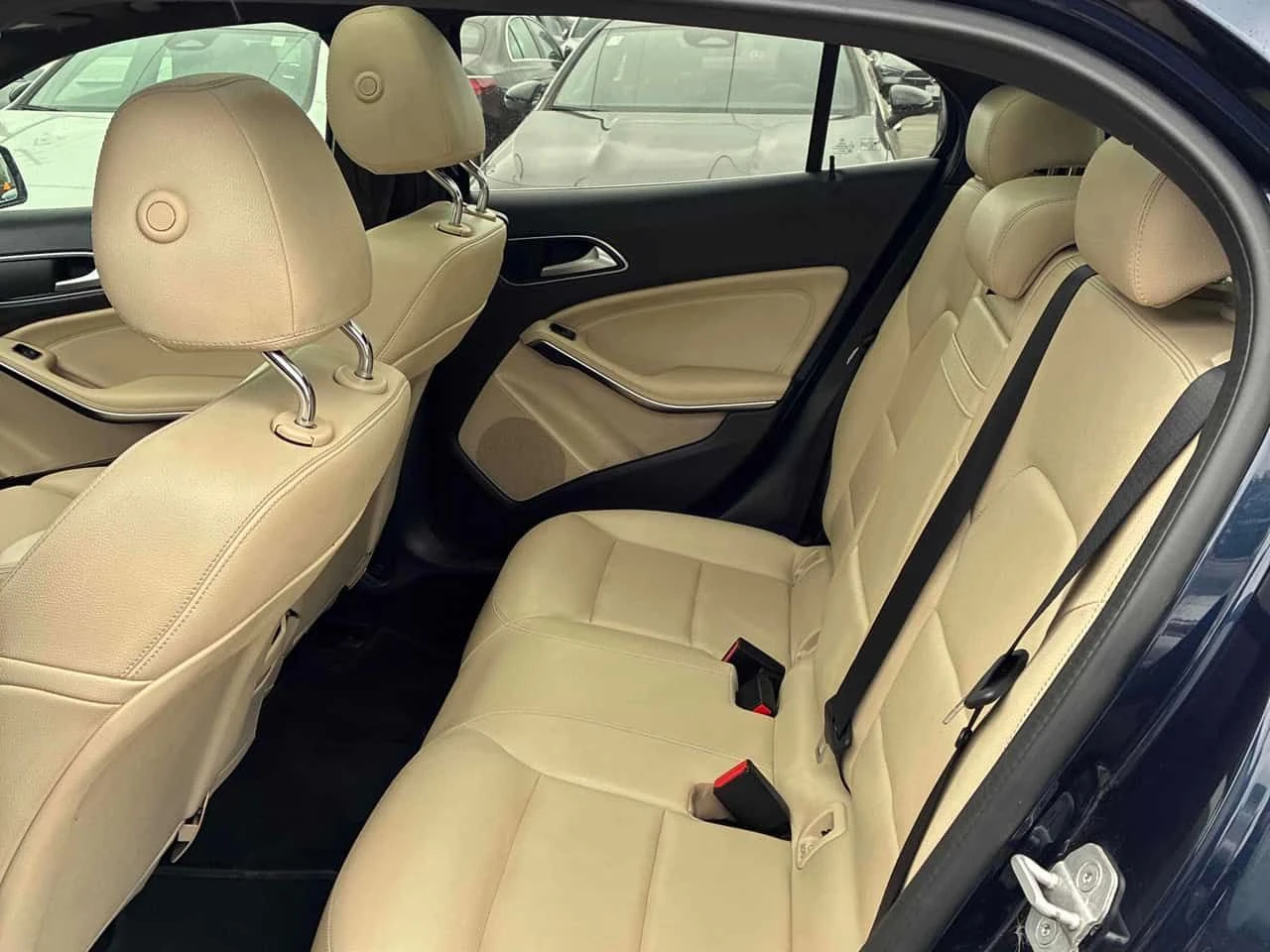 Mercedes-Benz GLA 250  | PANO | NAVI | PODGREVI | , снимка 15 - Автомобили и джипове - 54736336