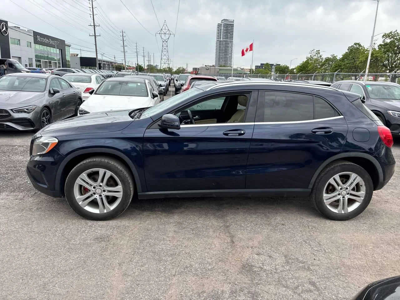 Mercedes-Benz GLA 250  | PANO | NAVI | PODGREVI | , снимка 2 - Автомобили и джипове - 54736336