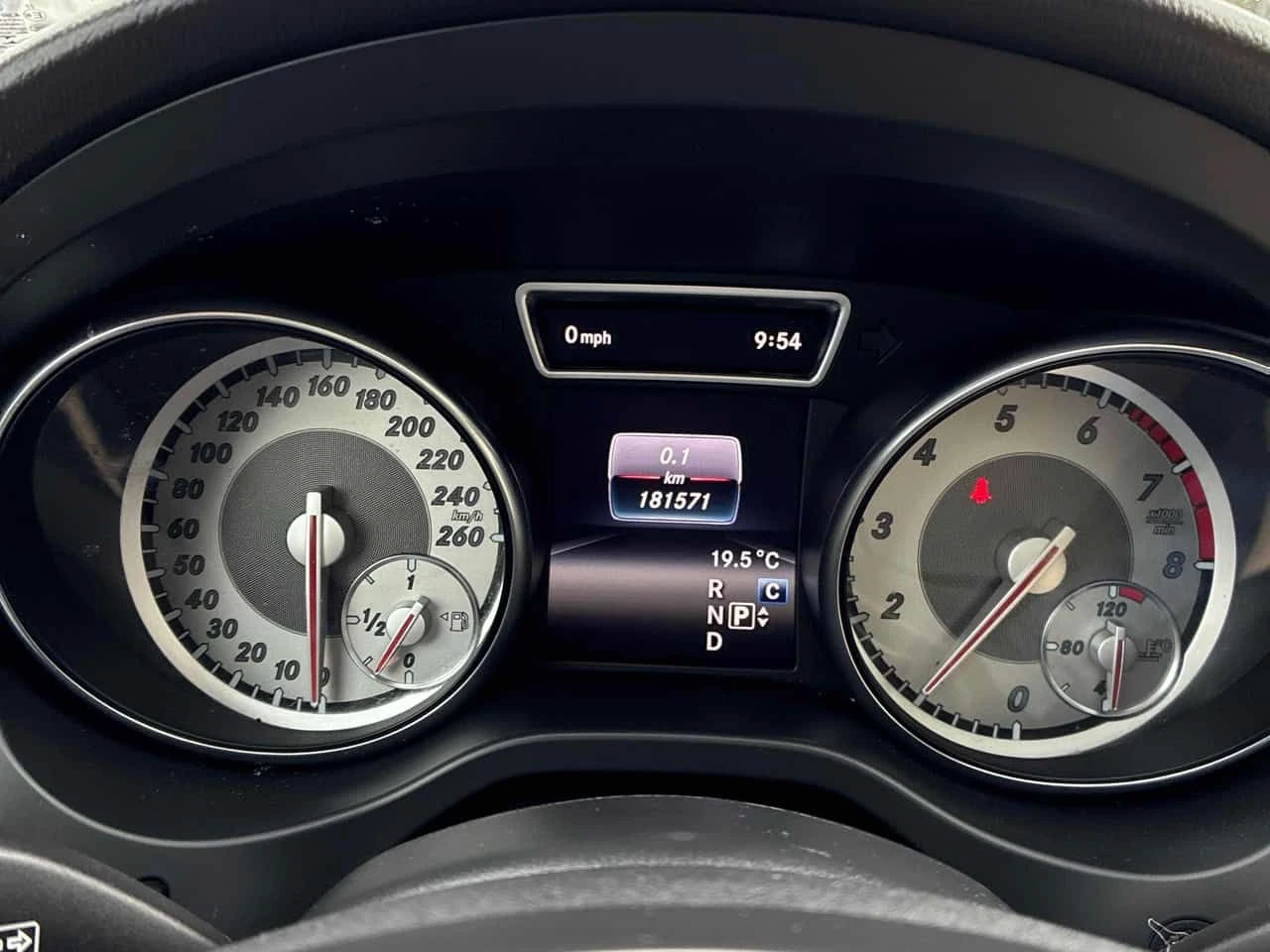 Mercedes-Benz GLA 250  | PANO | NAVI | PODGREVI | , снимка 8 - Автомобили и джипове - 54736336