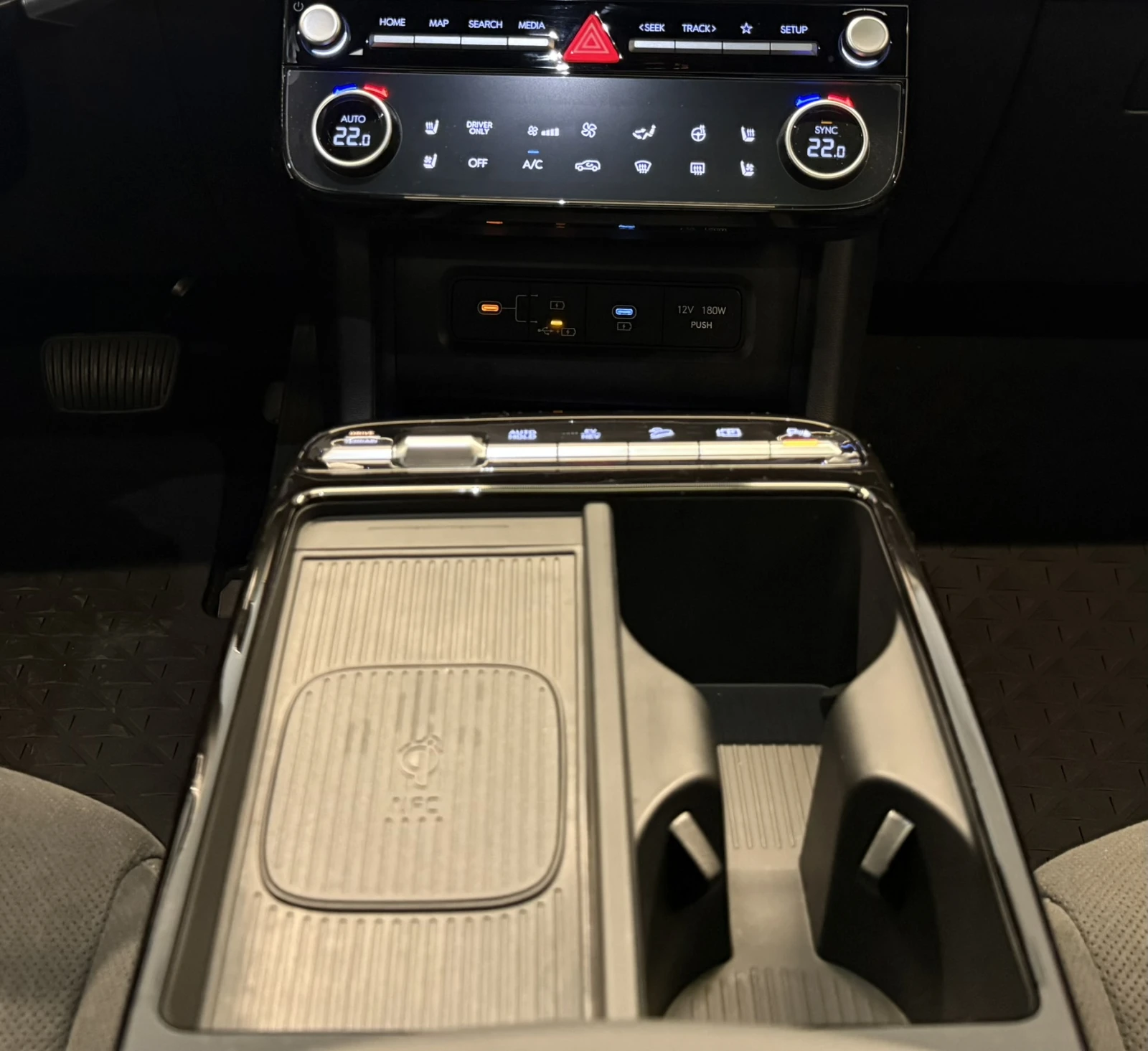 Hyundai Tucson FL LUXURY 20TH ANNIVERSARY Plug-in Hybrid AWD, снимка 14 - Автомобили и джипове - 54790030