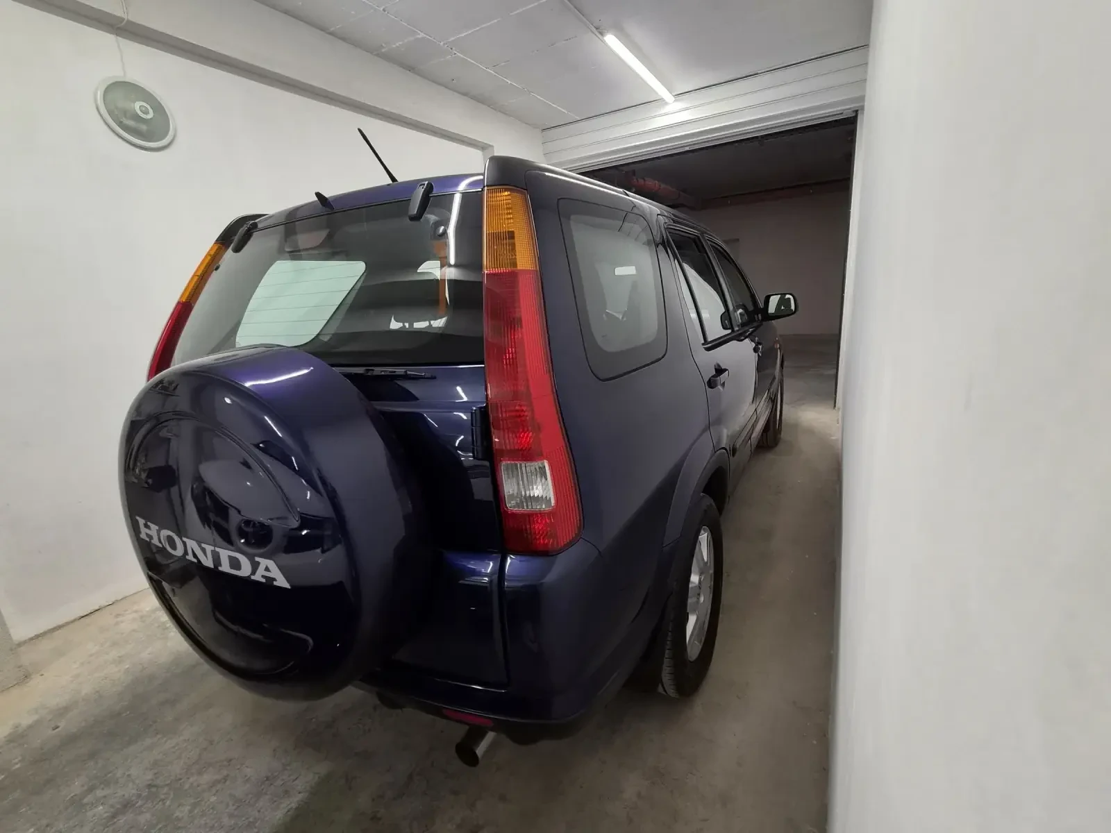 Honda Cr-v 2.0 i-Vtec автомат 8 гуми 8 джанти , снимка 4 - Автомобили и джипове - 54820252