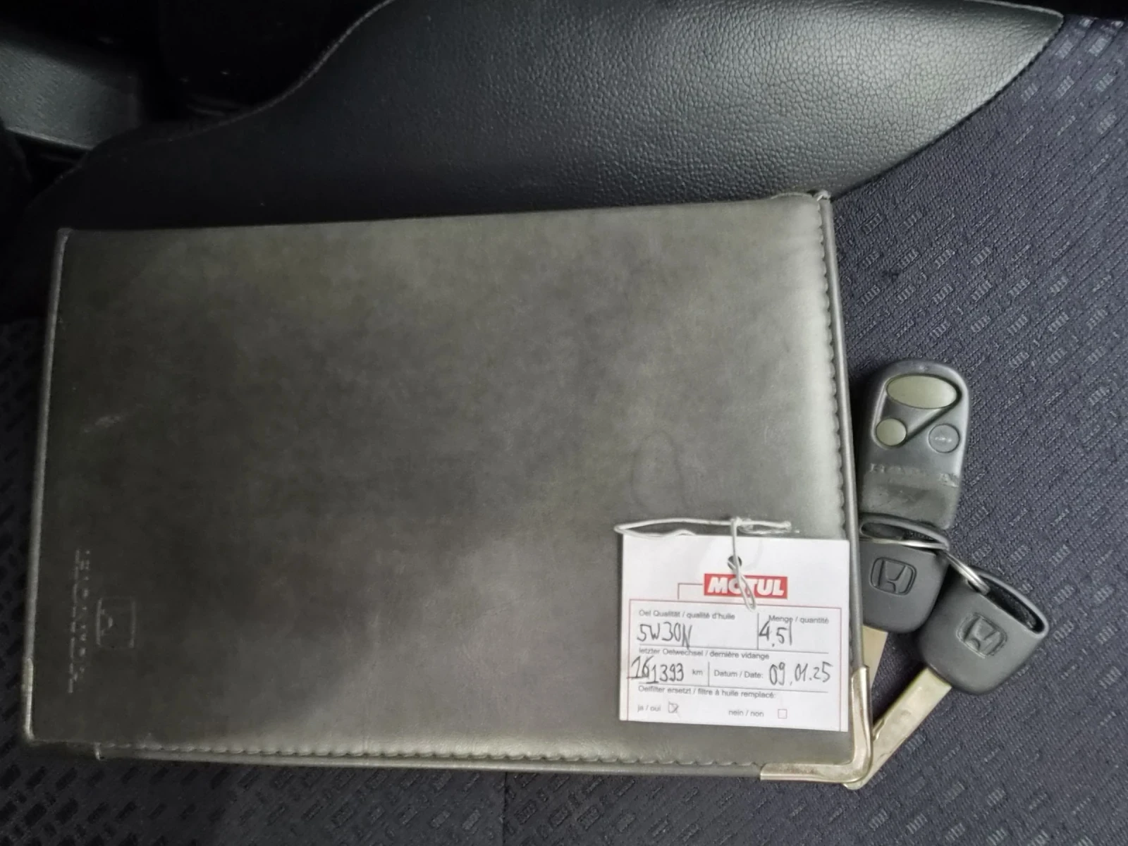 Honda Cr-v 2.0 i-Vtec автомат 8 гуми 8 джанти , снимка 15 - Автомобили и джипове - 54820252
