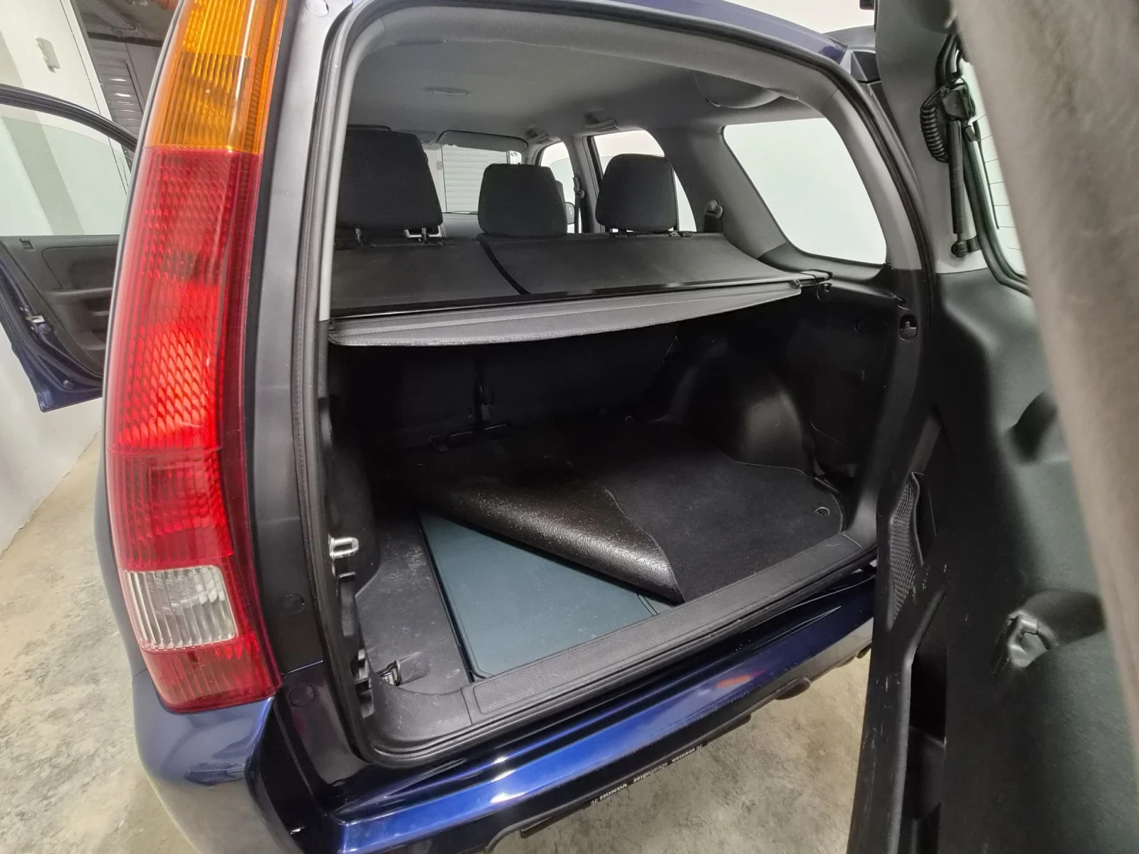 Honda Cr-v 2.0 i-Vtec автомат 8 гуми 8 джанти , снимка 12 - Автомобили и джипове - 54820252