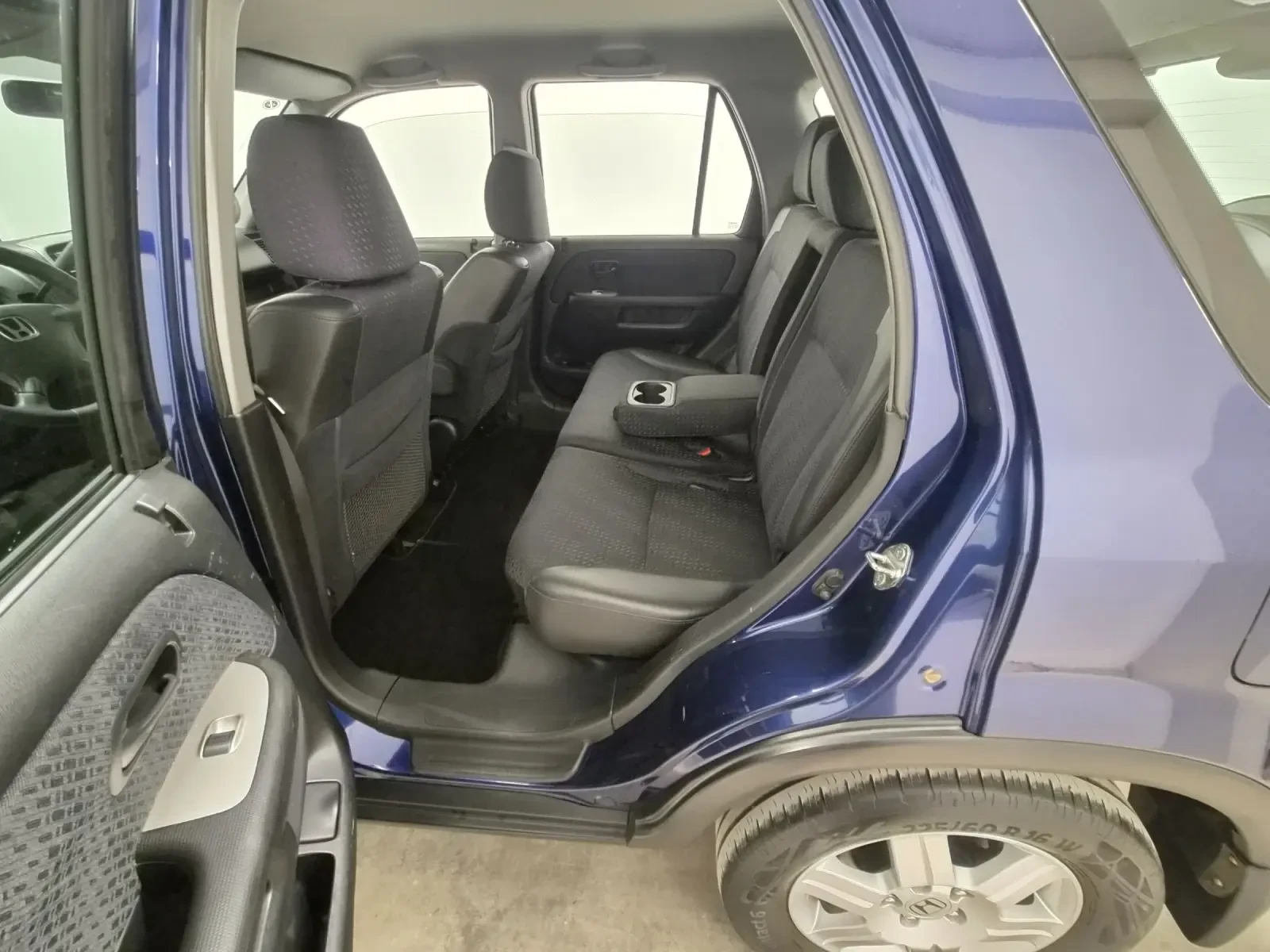 Honda Cr-v 2.0 i-Vtec автомат 8 гуми 8 джанти , снимка 9 - Автомобили и джипове - 54820252