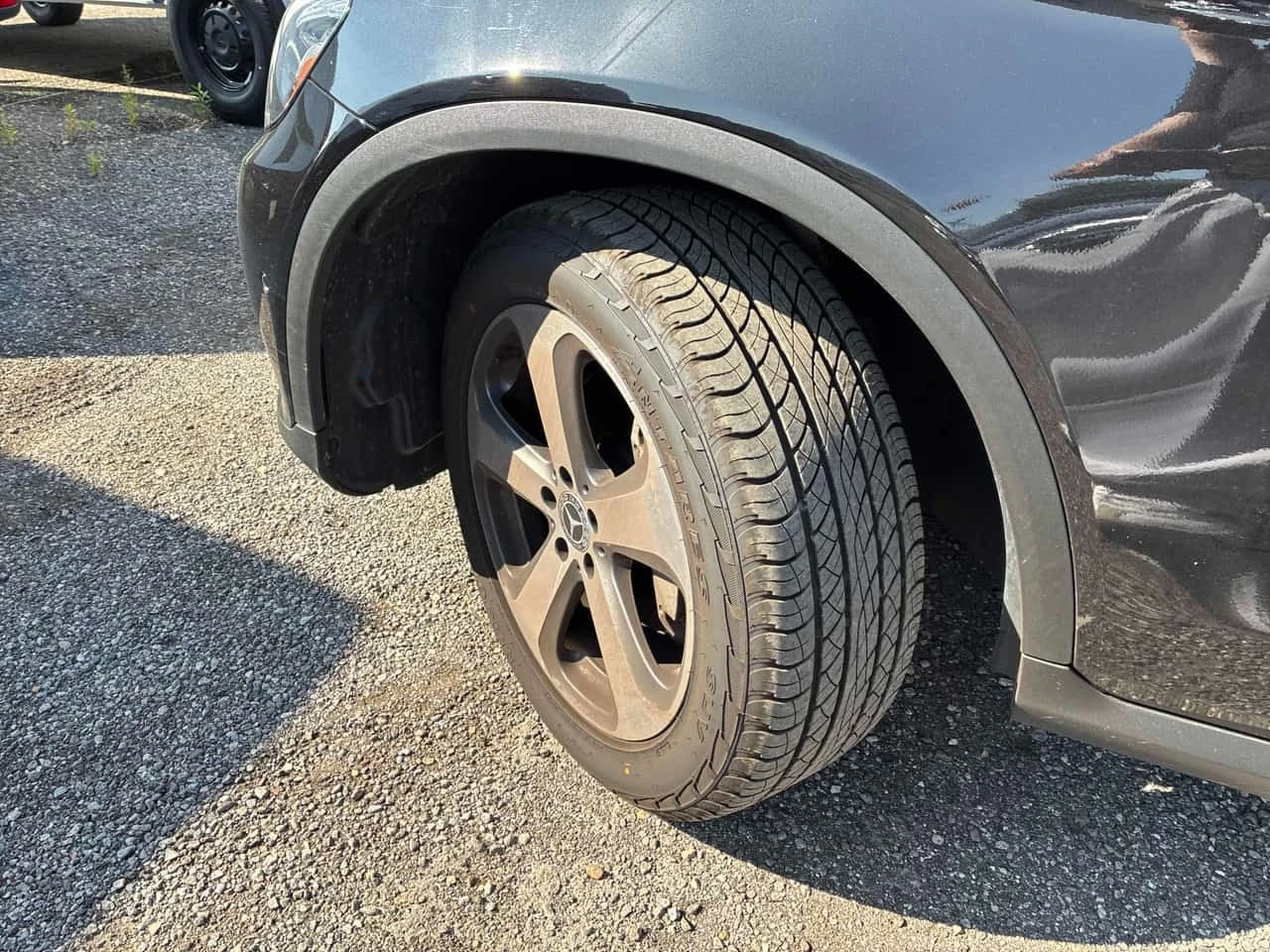 Mercedes-Benz GLC 300 * CARFAX * ОПЦИЯ ЗА ФИНАНСИРАНЕ, снимка 7 - Автомобили и джипове - 55754393