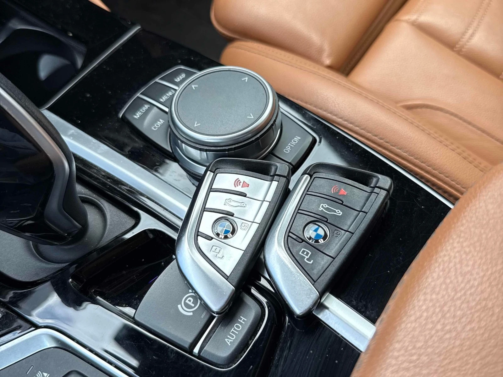 Honda Cr-v M40I | Harman Kardon, снимка 10 - Автомобили и джипове - 56125029