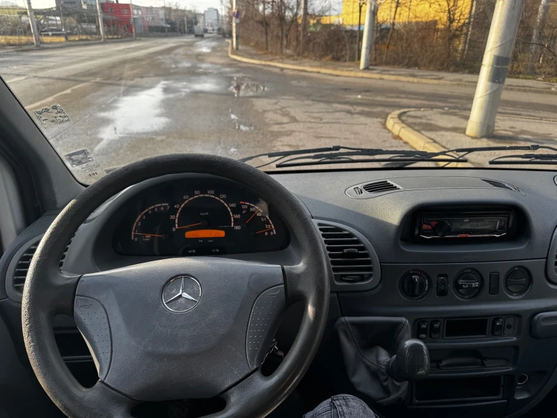 Mercedes-Benz Sprinter 208 cdi, снимка 6 - Бусове и автобуси - 53261945