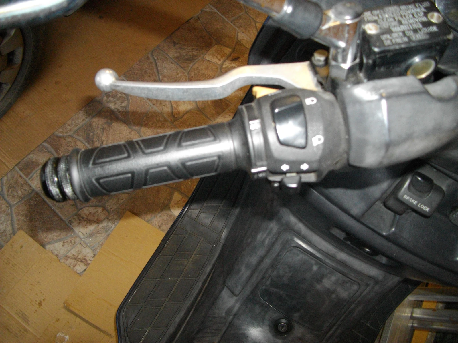 Suzuki Burgman 400 - изображение 6