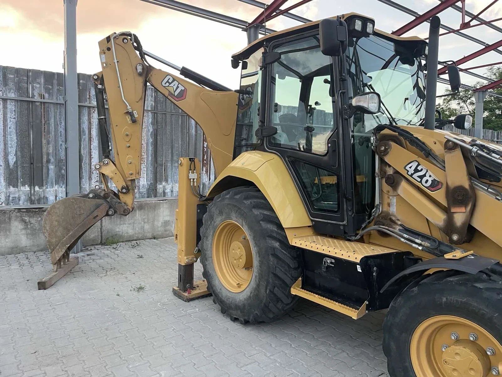 Багер Caterpillar 428 - изображение 8