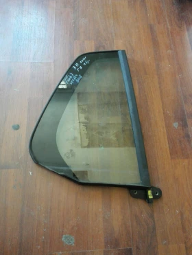 Стъкло задно дясно малко Фолксваген Голф 7 хечбек